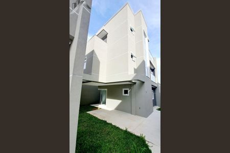 5_photo/94dcfcaa71.7c86bb93d584bd92-ATLAS-204c151f-30d6-48fb-a9f2-3ad51a62b954.jpg de casa à venda com 3 quartos, 129m² em Capão Raso, Curitiba