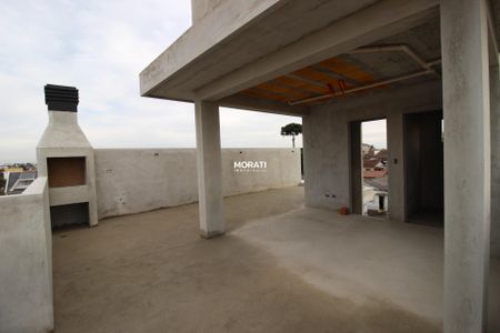 2_photo/94dcfcaa71.8e927f3430f5a69c-ATLAS-433a54ff-74f7-4563-8d15-7e9dc51c80e2.jpg de casa à venda com 3 quartos, 129m² em Capão Raso, Curitiba