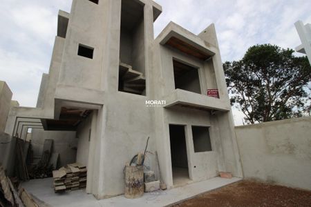 9_photo/94dcfcaa71.8e927f3430f5a69c-ATLAS-5db10d40-2e10-465f-9f01-fa879f56855c.jpg de casa à venda com 3 quartos, 129m² em Capão Raso, Curitiba