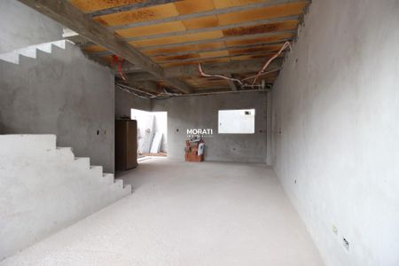 6_photo/94dcfcaa71.8e927f3430f5a69c-ATLAS-9c44aea2-9b26-4868-8876-eaaa6e4bcf1d.jpg de casa à venda com 3 quartos, 129m² em Capão Raso, Curitiba