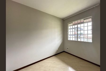 2_photo/94dcfcaa85.17fdfd09211f5d4b-ATLAS-d36815a6-2ada-41f5-8352-f9b42cddc3b6.jpg de casa à venda com 3 quartos, 128m² em Capão Raso, Curitiba