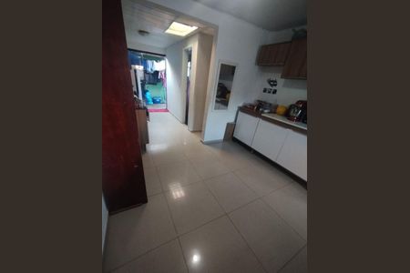 13_photo/94dcfcaab3.6bc6d6e3d41508d6-ATLAS-bcd4a0c1-8b46-4fed-af2a-4198f2eb193c.jpg de casa à venda com 2 quartos, 48m² em Novo Mundo, Curitiba