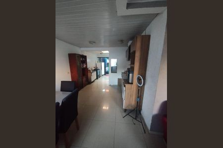 25_photo/94dcfcaab3.6bc6d6e3d41508d6-ATLAS-f933bc1d-50b2-44c1-ab3d-19cb4eec1350.jpg de casa à venda com 2 quartos, 48m² em Novo Mundo, Curitiba