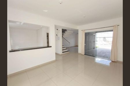 19_photo/94dcfcaab3.ec45c5915be217bb-ATLAS-10a1ca5f-7ada-4931-b77f-9c801de4b731.jpg de casa à venda com 3 quartos, 171m² em Novo Mundo, Curitiba