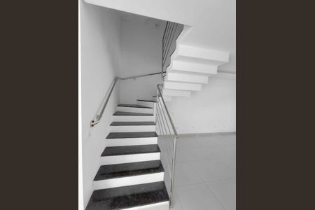 23_photo/94dcfcaab3.ec45c5915be217bb-ATLAS-26a511c2-042b-4fff-8a4c-83a8d0cde790.jpg de casa à venda com 3 quartos, 171m² em Novo Mundo, Curitiba