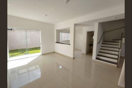 14_photo/94dcfcaab3.ec45c5915be217bb-ATLAS-92c55c1c-30cf-49e3-81db-d4d7c25aa009.jpg de casa à venda com 3 quartos, 171m² em Novo Mundo, Curitiba