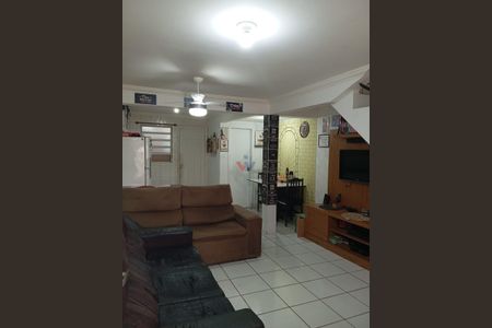 15_photo/94dcfcaab5.685d11884b71404d-ATLAS-ec2262a4-cd16-4589-bf2a-77f35f2a229b.jpg de casa à venda com 2 quartos, 65m² em Novo Mundo, Curitiba