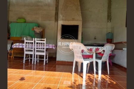 11_photo/94dcfcab99.e4f3ef45a7b35f47-ATLAS-7af7163f-7036-4fb0-a5c6-48252b8e69bc.jpg de casa à venda com 3 quartos, 202m² em Capão Raso, Curitiba