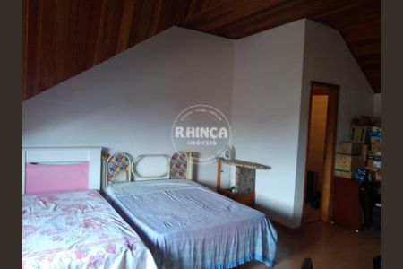 11_photo/94dcfcab99.e4f3ef45a7b35f47-ATLAS-802784ef-6e5a-40b9-bc5c-15903f0486c0.jpg de casa à venda com 3 quartos, 202m² em Capão Raso, Curitiba