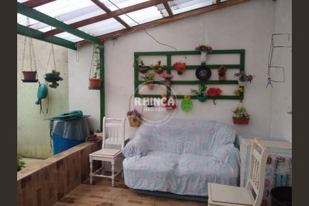 7_photo/94dcfcab99.e4f3ef45a7b35f47-ATLAS-b9bbe2c6-95d2-4ebb-8a99-96453c8556db.jpg de casa à venda com 3 quartos, 202m² em Capão Raso, Curitiba