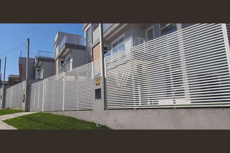 3_photo/94dcfcac1f.9f389e5fbe0155e0-ATLAS-67529741-331a-41ba-bf18-c699cb7d8ee9.jpg de casa à venda com 3 quartos, 138m² em Capão Raso, Curitiba