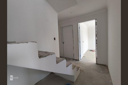 6_photo/94dcfcac45.5ac04812a8b0d000-ATLAS-c3c5dab7-115a-4c55-aa85-efa03f811219.jpg de casa à venda com 3 quartos, 169m² em Capão Raso, Curitiba