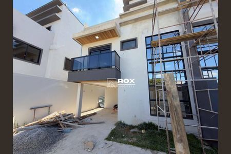 1_photo/94dcfcac45.cbbfd4a03055828f-ATLAS-191b3c61-4387-4d7d-b5a0-b2deb68d1d7f.jpg de casa à venda com 3 quartos, 134m² em Capão Raso, Curitiba