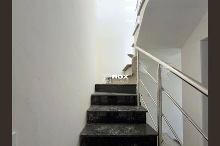 4_photo/94dcfcac45.cbbfd4a03055828f-ATLAS-4a82a7e0-2d89-40f5-be26-6156a26b41b3.jpg de casa à venda com 3 quartos, 134m² em Capão Raso, Curitiba