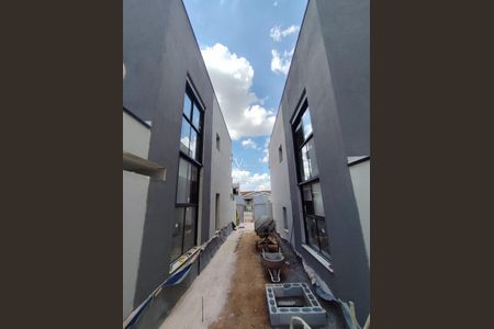 7_photo/94dcfcac49.10655cb5bd00a8f7-ATLAS-b08ebe06-9939-4e98-b9af-81d379ba5267.jpg de casa à venda com 3 quartos, 134m² em Capão Raso, Curitiba