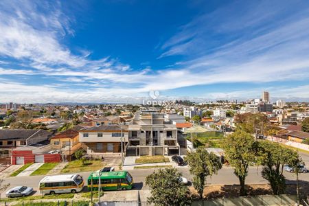 4_photo/94dcfcac57.23fd06975b04e6e2-ATLAS-1bcc2b4a-d417-4167-94cc-6d236e5c41b3.jpg de apartamento à venda com 2 quartos, 45m² em Capão Raso, Curitiba