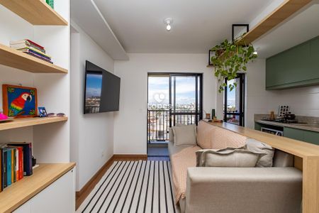 6_photo/94dcfcac57.23fd06975b04e6e2-ATLAS-add867ea-e51b-4c06-bfea-56ec1b5ec71f.jpg de apartamento à venda com 2 quartos, 45m² em Capão Raso, Curitiba