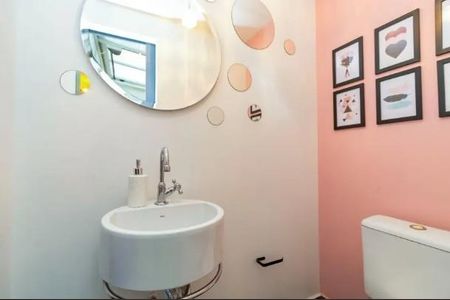 8_photo/94dcfcace5.6f26a20cbbfe3675-ATLAS-0ef6d6ac-7cc1-44e1-9e5e-83d5bd48effd.jpg de casa à venda com 3 quartos, 86m² em Capão Raso, Curitiba