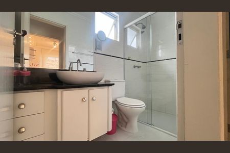 7_photo/94dcfcace5.6f26a20cbbfe3675-ATLAS-cd8cfac2-78ac-4a68-9b3a-67528ffc77f4.jpg de casa à venda com 3 quartos, 86m² em Capão Raso, Curitiba