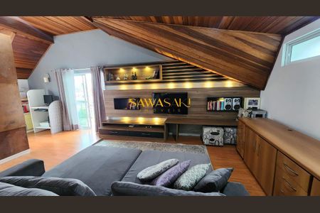 31_photo/94dcfcad1d.7a37549eceeba21f-ATLAS-9f3b57d1-17dc-4e90-ac77-06d770bc22d9.jpg de casa à venda com 3 quartos, 206m² em Capão Raso, Curitiba