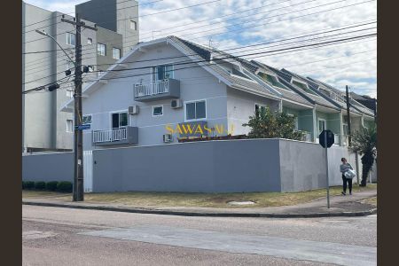 6_photo/94dcfcad1d.7a37549eceeba21f-ATLAS-c39c789e-6941-4584-99db-03cc4e35f039.jpg de casa à venda com 3 quartos, 206m² em Capão Raso, Curitiba