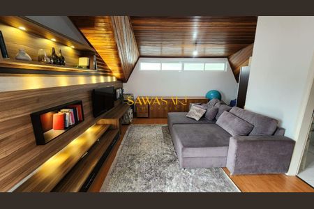 32_photo/94dcfcad1d.7a37549eceeba21f-ATLAS-c833fd0e-61b6-4f3e-a9fb-97b7d30bfa83.jpg de casa à venda com 3 quartos, 206m² em Capão Raso, Curitiba