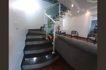 1_photo/94dcfcad2d.61df383ebc62b81a-ATLAS-df9bcd9a-b0fa-450f-9ac5-44fa3611ed9d.jpg de casa à venda com 5 quartos, 500m² em Capão Raso, Curitiba