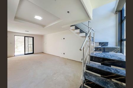 8_photo/94dcfcad81.e17343cf5b702f60-ATLAS-63315ebe-fac7-4cef-8fd0-82d7ba22ae3e.jpg de casa à venda com 3 quartos, 140m² em Capão Raso, Curitiba