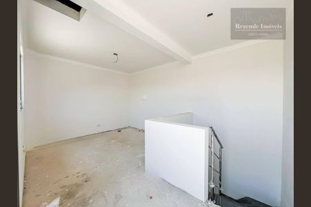 11_photo/94dcfcad81.efccb424372d873d-ATLAS-68d2fceb-1a1f-4f94-aa5d-72e6238a8c62.jpg de casa à venda com 3 quartos, 140m² em Capão Raso, Curitiba