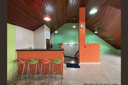 31_photo/94dcfcad9b.5643fbd61cecba51-ATLAS-d79c6c6a-85fd-4afa-ab99-d0a8f264d0fa.jpg de casa à venda com 5 quartos, 400m² em Capão Raso, Curitiba