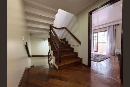 29_photo/94dcfcad9b.5643fbd61cecba51-ATLAS-e40fa67a-78d6-4c1d-b6f8-329b30025464.jpg de casa à venda com 5 quartos, 400m² em Capão Raso, Curitiba