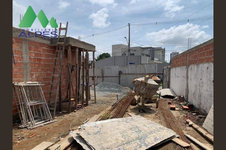5_photo/94dcfcae63.c3b9fb60c1df5c5a-ATLAS-6474a6ad-0e78-4372-bf46-7b3f2206a850.jpg de casa à venda com 3 quartos, 117m² em Capão Raso, Curitiba
