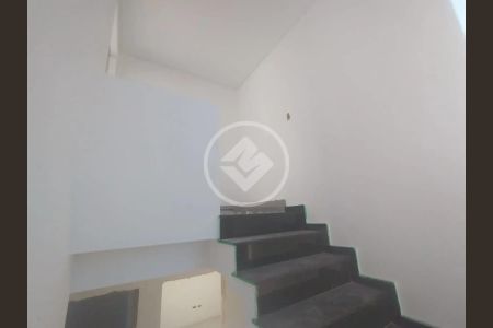 3_photo/94dcfcae77.8cbbc6e43ead3576-ATLAS-6d02e07a-58d1-424c-9d26-66cfdfcdd1de.jpg de casa à venda com 3 quartos, 127m² em Capão Raso, Curitiba