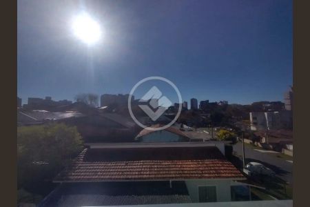 33_photo/94dcfcae77.8cbbc6e43ead3576-ATLAS-f65a2f43-8a88-4f7c-b208-04e2e0a57c5b.jpg de casa à venda com 3 quartos, 127m² em Capão Raso, Curitiba