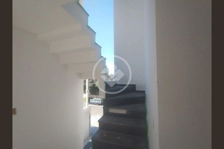 3_photo/94dcfcae77.8cbbc6e43ead3576-ATLAS-f7649784-a9df-4b1f-9feb-961b10dd7705.jpg de casa à venda com 3 quartos, 127m² em Capão Raso, Curitiba
