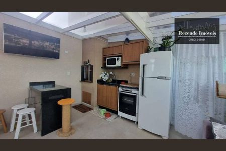 8_photo/94dcfcae79.761b5a350bd2fca8-ATLAS-e2c7d3dd-3a8d-4406-b56c-a507ab24fc91.jpg de apartamento à venda com 3 quartos, 155m² em Capão Raso, Curitiba