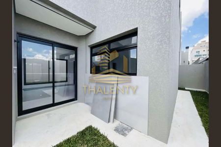 14_photo/94dcfcae7b.ec45c5915be217bb-ATLAS-5aa58d75-5f66-48cf-bb59-2e40cc5c870e.jpg de casa à venda com 3 quartos, 127m² em Capão Raso, Curitiba