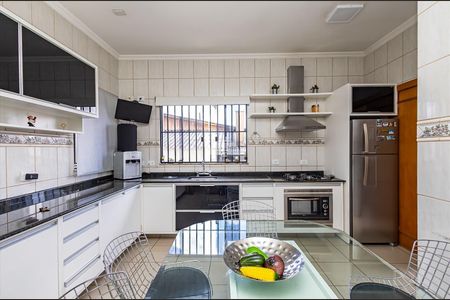 12_photo/94dcfcafb3.4e1a6e6486a440d9-ATLAS-140c9440-bd68-4e33-979f-b9e524ba8b19.jpg de casa à venda com 4 quartos, 370m² em Capão Raso, Curitiba