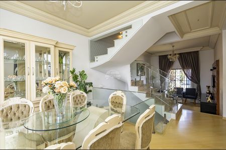 1_photo/94dcfcafb3.4e1a6e6486a440d9-ATLAS-8847df45-aa2b-4a6a-875e-8ceb39172dff.jpg de casa à venda com 4 quartos, 370m² em Capão Raso, Curitiba