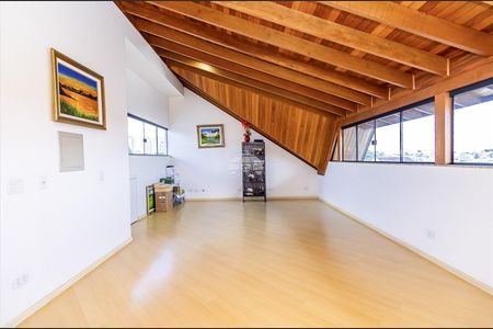 3_photo/94dcfcafb3.4e1a6e6486a440d9-ATLAS-d8c733a1-73ef-4c8e-8fc7-c63868a5f75e.jpg de casa à venda com 4 quartos, 370m² em Capão Raso, Curitiba