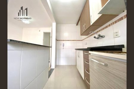 6_photo/94dcfcafc5.f38e38137a2159e3-ATLAS-84a39b3b-1de8-4f99-9cca-d4f7af8f1f06.jpg de apartamento à venda com 2 quartos, 47m² em Capão Raso, Curitiba