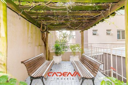 4_photo/94dcfcafe5.cdc61daeeb455f4d-ATLAS-c18a9999-10f9-4436-a84b-3714a8e7ddb3.jpg de apartamento para alugar com 2 quartos, 61m² em Capão Raso, Curitiba