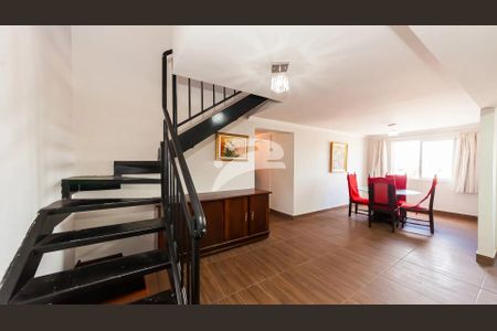 2_photo/94dcfcb14d.3256135c84f0f85f-ATLAS-cf464591-099f-4e52-95a1-8f7312bebad3.jpg de apartamento à venda com 3 quartos, 85m² em Capão Raso, Curitiba