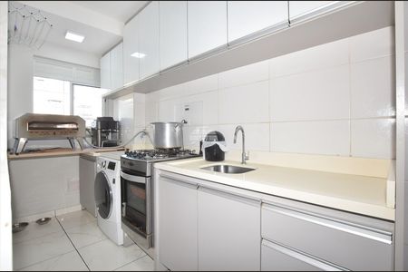 5_photo/94dcfcb14d.4e728ae7613a9037-ATLAS-fdee990d-8921-40d1-9a33-a9bacc648be3.jpg de apartamento à venda com 2 quartos, 45m² em Capão Raso, Curitiba