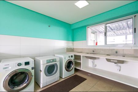 8_photo/94dcfcb21b.48c35f43f54efabd-ATLAS-d8e1fbf0-0c97-4db4-b870-175809ff6f1e.jpg de apartamento à venda com 2 quartos, 61m² em Capão Raso, Curitiba