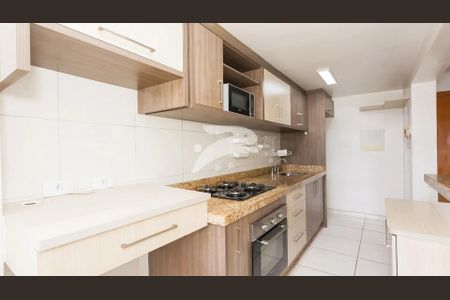 14_photo/94dcfcb21b.8dda8fc5a188df4d-ATLAS-a129f2d0-9ce4-4032-a768-66685a3a3463.jpg de apartamento à venda com 2 quartos, 58m² em Capão Raso, Curitiba