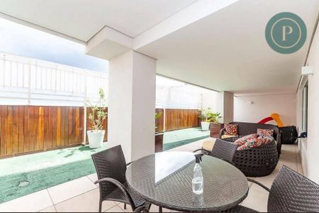 11_photo/94dcfcb21b.d74115bc51103eab-ATLAS-54963397-0de1-4e26-8a8a-db829fafd57c.jpg de apartamento à venda com 2 quartos, 74m² em Capão Raso, Curitiba