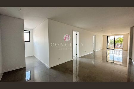 4_photo/94dcfcb25b.ceff8192393c33de-ATLAS-86159e83-05b7-4aaf-9663-c0d5ea4d3704.jpg de apartamento à venda com 3 quartos, 99m² em Capão Raso, Curitiba