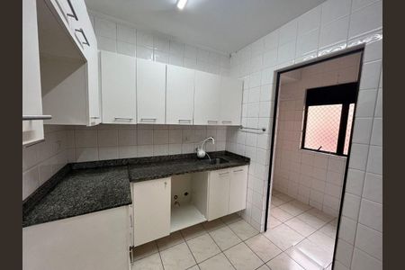 7_photo/94dcfcb28b.8f3f2a47dd94676f-ATLAS-5b1f97d7-7e99-4dc4-967b-ae6ae3fb3e6c.jpg de apartamento para alugar com 3 quartos, 90m² em Capão Raso, Curitiba