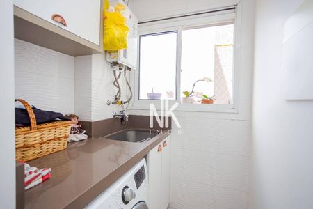 1_photo/94dcfcb299.db7b1d81ae75c420-ATLAS-ac12e57b-c4eb-400a-a7ce-9107496dc887.jpg de apartamento à venda com 3 quartos, 70m² em Capão Raso, Curitiba